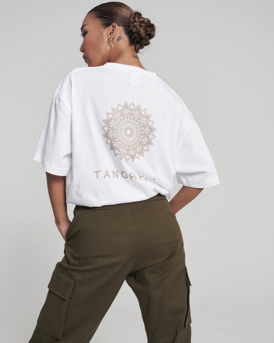mfc_store's tweet photo. MFC STORE x TANOREXIA
COMING SOON
ONLINEでの販売は11/08(SUN) 19:00頃より販売致します。
https://t.co/EBe18aHUMu https://t.co/kdhjXjJ9ZD