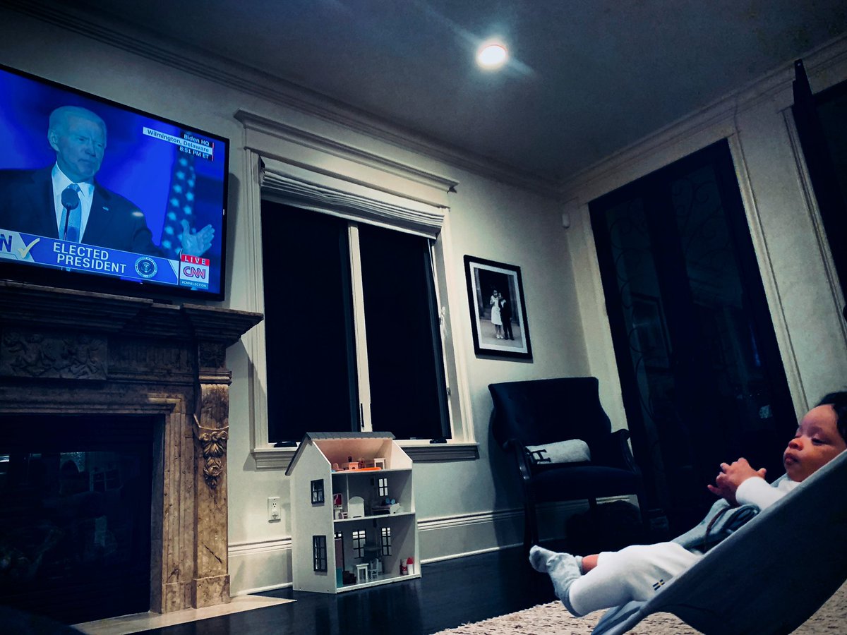 DangeRussWilson's tweet photo. Historic. 
Thank you Mr. President. https://t.co/bi4spOJU5H