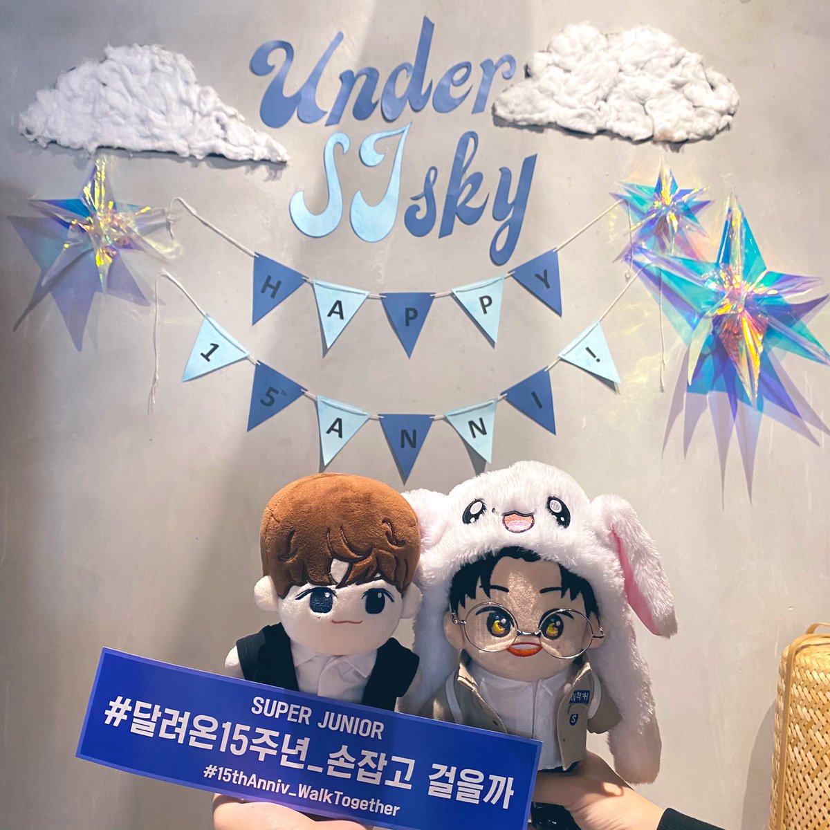 84793's tweet photo. Hyukee and aewolkyu is hereee at #UnderSJSky Cafe Do join us๐๐ฅฐ @UnderSJSKY https://t.co/SNrO6EBzH1
