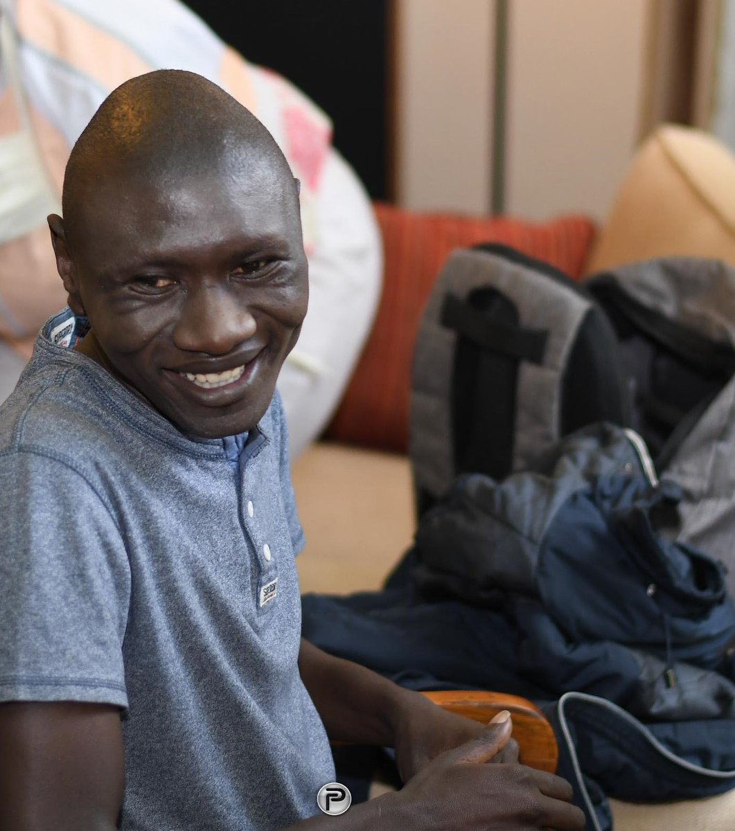 StivoSimple's tweet image. Wewe si kiatu usikubali kuwekwa chini, #ndiomanake