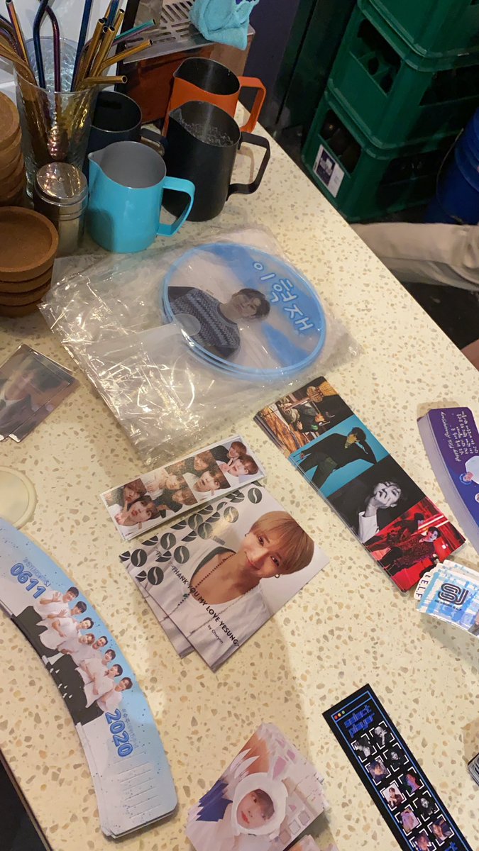 84793's tweet photo. Hyukjae fan is up again!๐ #undersjsky https://t.co/AVGH17kTHy