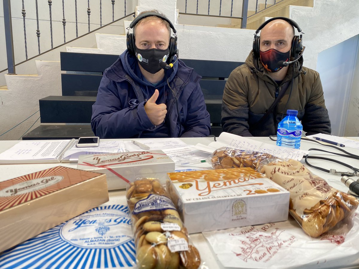 Todo preparado para otra jornada apasionante de <a href="/Fed_Pelota_CyL/">FePelota CyL</a> Liga De Castilla y León. Hoy con aditivo especial de las Yemas de Almazán. Preparado <a href="/itorres1973/">Iñigo Torres</a> desde #OntalvilladeAlmazán
