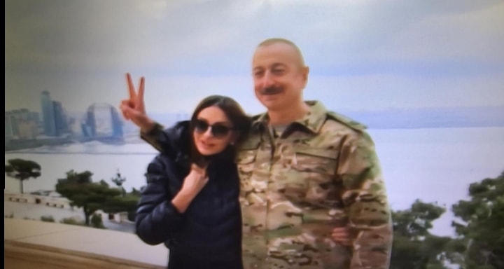 Bunan sora pütün şəkillərdəki favori pozm bu olacağ✌😌