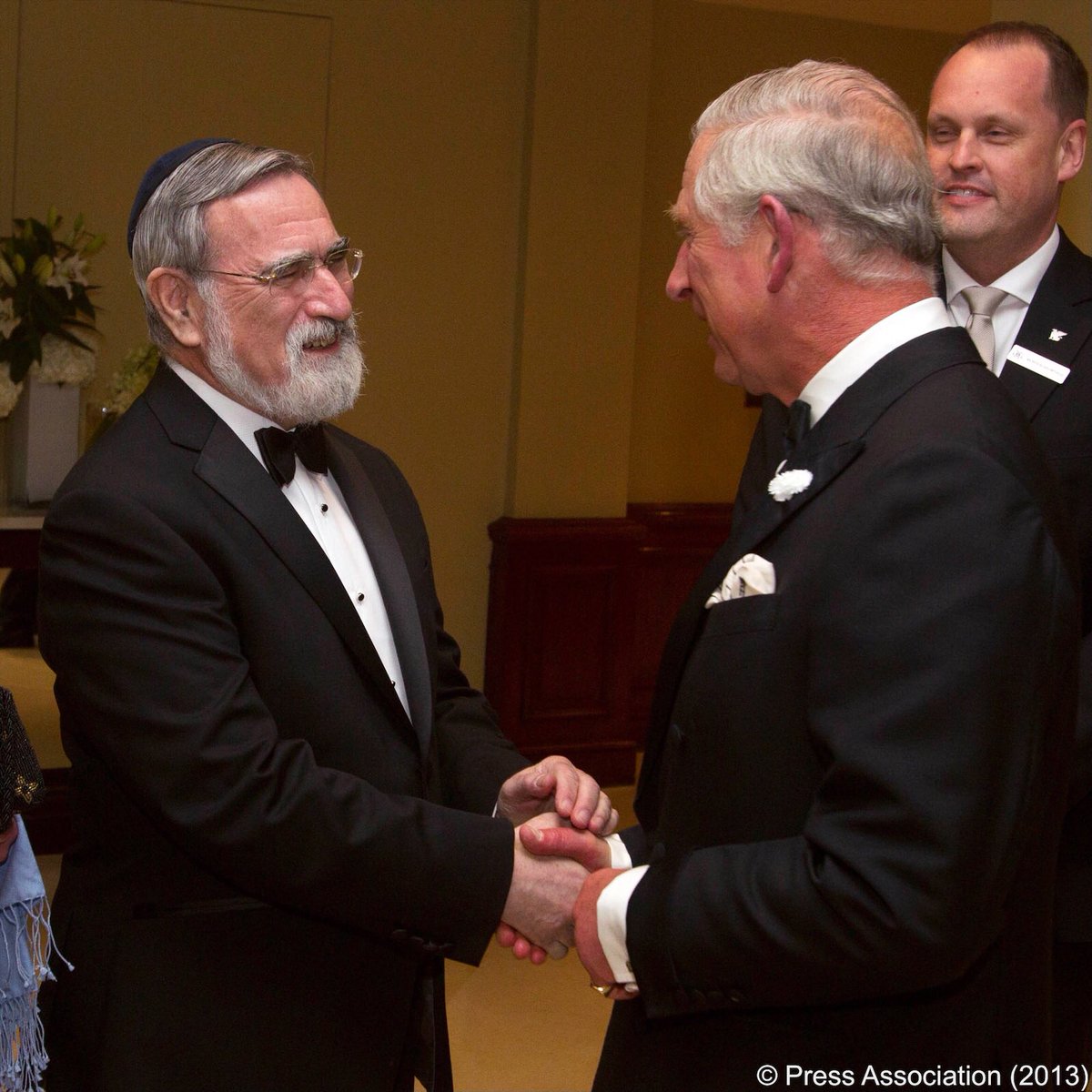 ClarenceHouse's tweet photo. A message from The Prince of Wales on the passing of Rabbi Lord Sacks. https://t.co/0at7g9BWsP