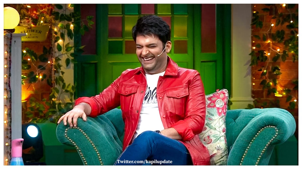KapilUpdate's tweet photo. *SMILE THREAD* ❣️
.
"peace begins with a smile and smile begins with kapil sharma" ❤️❣️🤗 https://t.co/C99nGtUtQD
