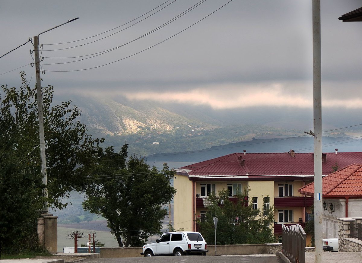 CeyhunAsirov's tweet photo. Şuşa şehrinin sokakları... https://t.co/56FZIqr7Ll