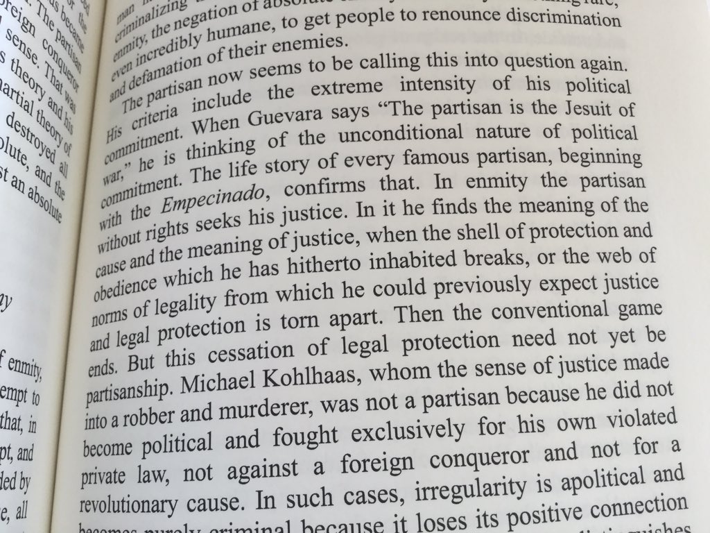 Ending this thread, then the book. Schmitt cites the ‘Che Guevara’ saying ‘The partisan is the Jesuit of war’. Enmity can arise from a lack of justice when there was no enmity before. European states entered WW1 with an entire lack of enmity, that arised during war only.22/22