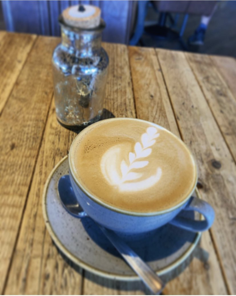 96degreescoffee's tweet image. ☕️ 96 DEGREES FUN FACT ☕️

Why are we called 96 degrees may you ask?

That would be because 96 degrees is the OPTIMUM brewing temperature for coffee! 

•
•
•

#funfactoftheday #coffeefact #coffeefacts #coffeelover #coffeeshop #coffeetime #coffeeroasting #coffeepeople #coffee