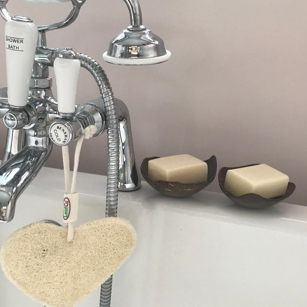 LoofCo's tweet photo. Sunday is the perfect #selfcare day. Why not take some time for yourself today to sit back and relax with a soak in the bath. I certainly will be later with our gentle exfoliating #Bathtime #LoofCo #Loofah.  https://t.co/dFLrElK9Fo https://t.co/6D0BmEOqUL