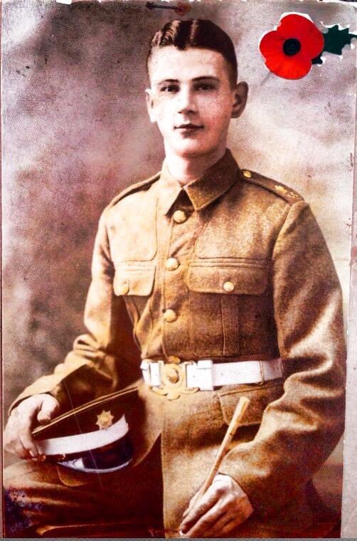 Guardsman Cyril Trahearn of the Coldstream Guards, a life sacrificed to the war on 25 September 1943, Age 22.. My Great Grandad.

#lestweforget #RemembranceDay