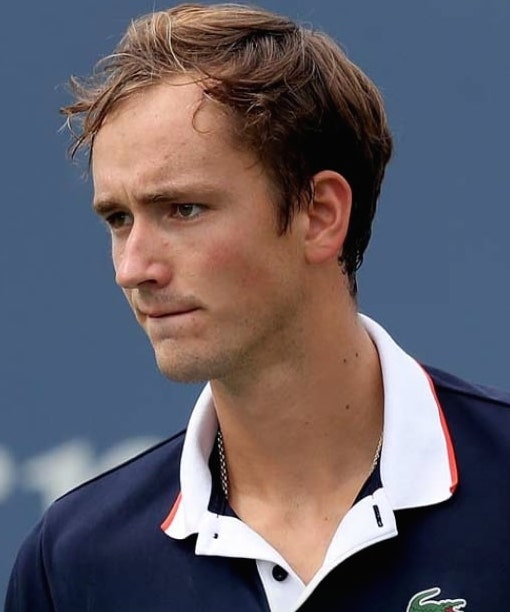 Similarities btw @DaniilMedwed & @AlexZverev, both
๐ท๐บ(origin)
family names contain only 'e' vowelsย
right handed
equal height (198/6'6")
residence in ๐ฒ๐จ
best Slam result: F
0/1 in Slam F
lost in 5sets & in the same Slam(USO)
1x @RolexPMasters F
won their Masters ๐s in 2 sets https://t.co/vVHknYNo31