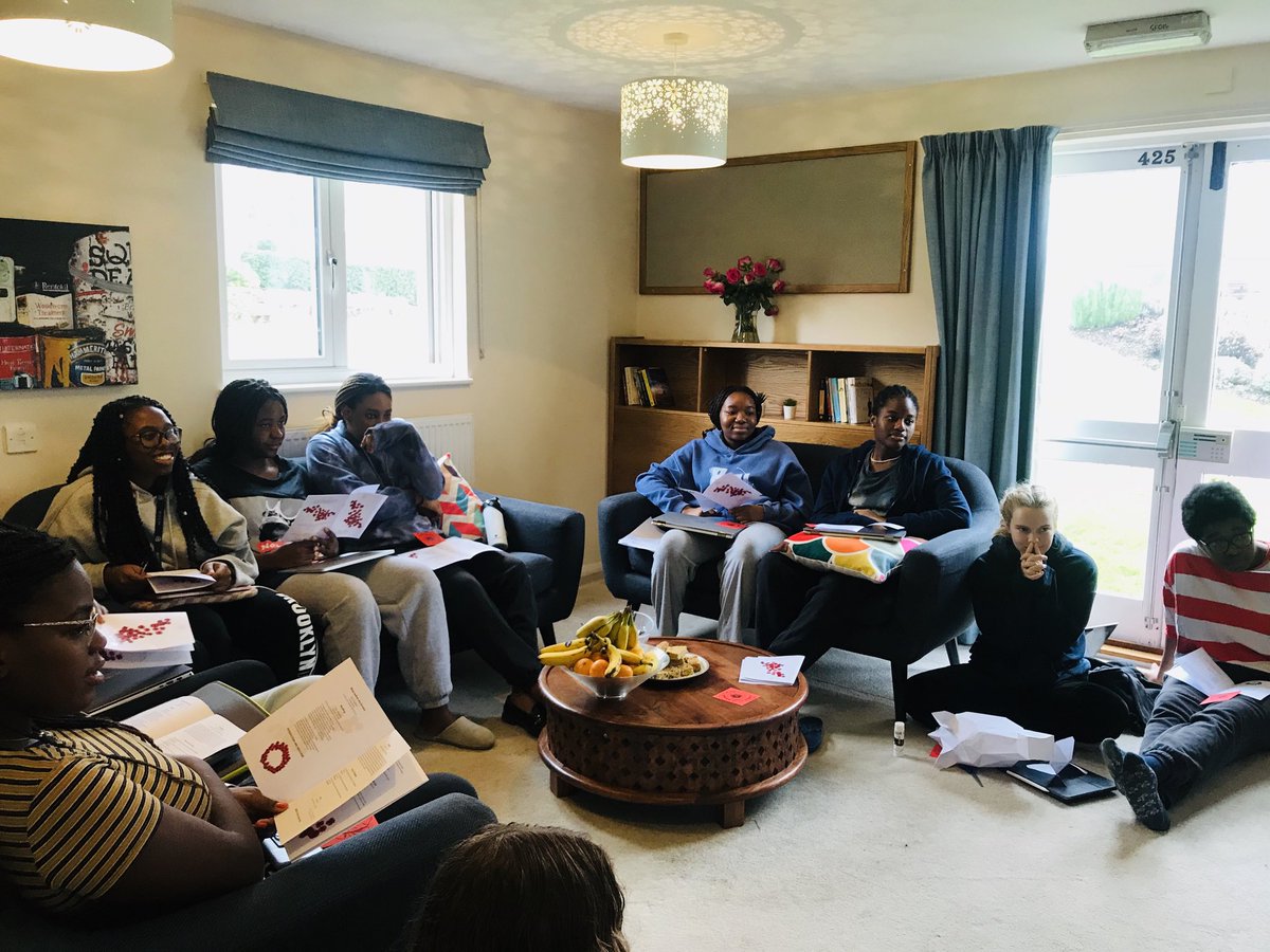 DHSixthForm's tweet photo. York girls gathered in their respective common rooms to watch the Remembrance Chapel Service online @DHYork #Yorkbubble #RemembranceSunday #WeWillRememberThem https://t.co/Fs5iSQnVKl
