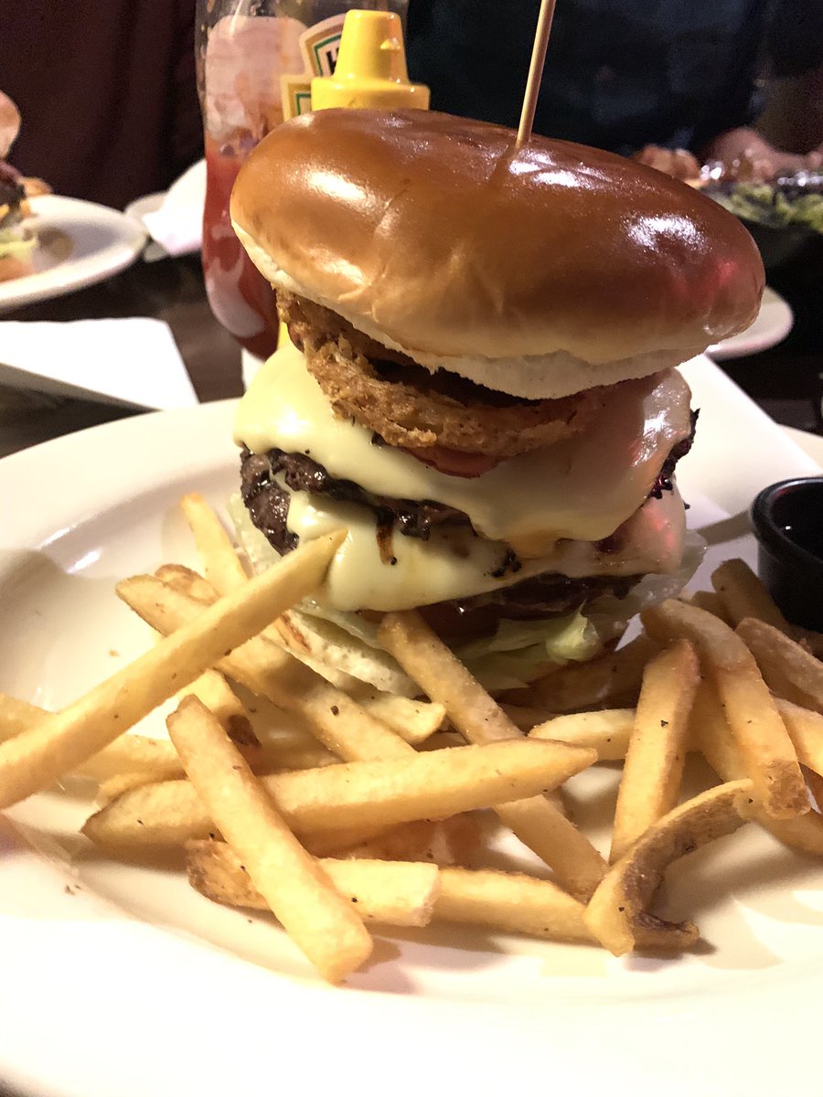 srmr_coke00's tweet image. とっても美味しかったけど腹爆発しました。