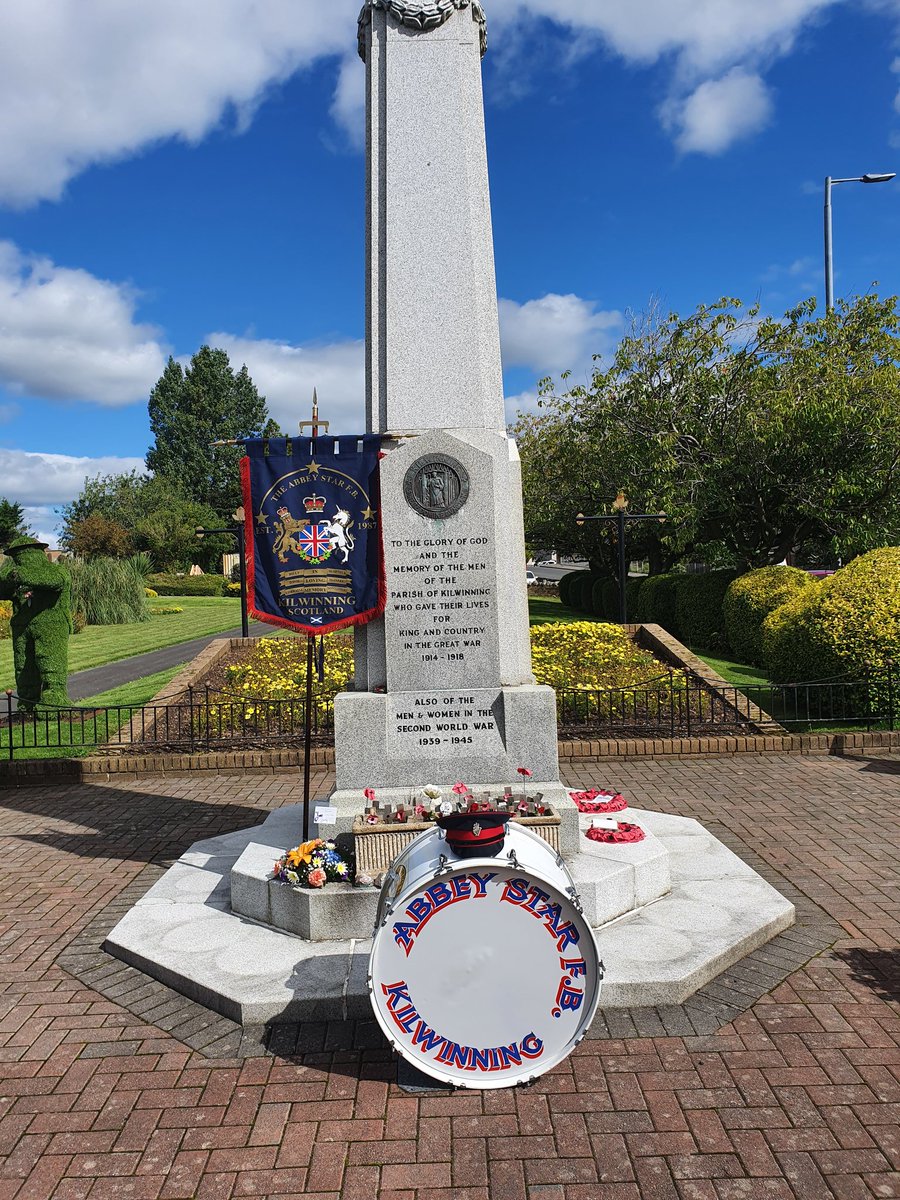 Abstar1987's tweet photo. For our today they gave their tomorrow 🌺🇬🇧🏴󠁧󠁢󠁳󠁣󠁴󠁿 LEST WE FORGET 🏴󠁧󠁢󠁳󠁣󠁴󠁿🇬🇧🌺 https://t.co/LzHRrtVUIW