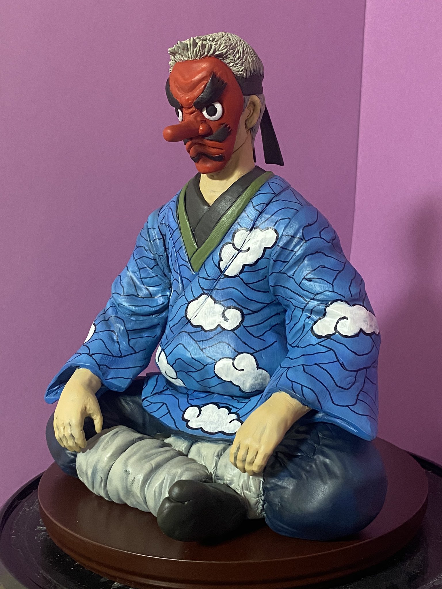 ジョー カルビ 鬼滅の刃 鱗滝左近次 自作フィギュア完成しました 材料はタミヤのエポキシパテ 製作期間は約1週間 髪型だけに4日間 笑 鬼滅の刃 鱗滝左近次 フィギュア フルスクラッチ T Co Wfutw05xkz Twitter