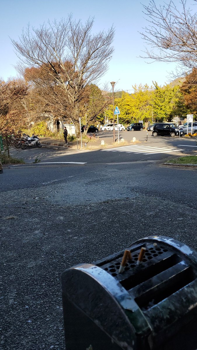 s100016jpr's tweet photo. ヘルメットならしに来たけど意外と平尾台は冷える https://t.co/SSvUWf8N3z