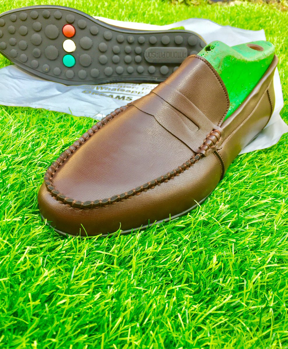 parcelscrafts's tweet photo. Good morning @Coal_City 
It’s loafers. made wit love, available in all mature colors and sizes 
@iamvictor__ @somto_midas https://t.co/2R1zMtJD2y