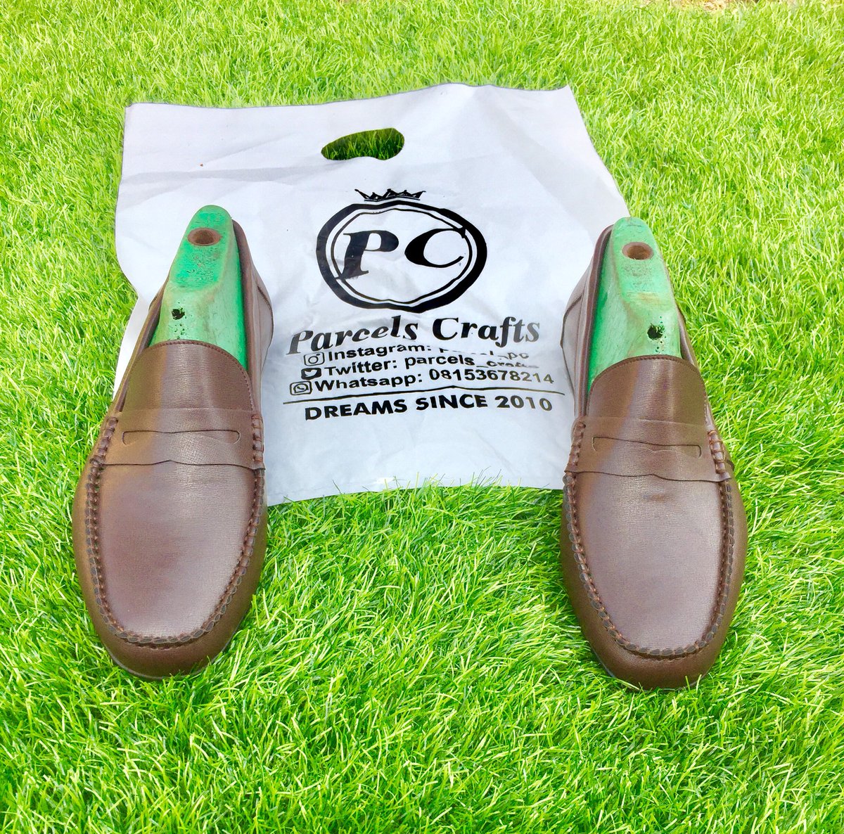 parcelscrafts's tweet photo. Good morning @Coal_City 
It’s loafers. made wit love, available in all mature colors and sizes 
@iamvictor__ @somto_midas https://t.co/2R1zMtJD2y