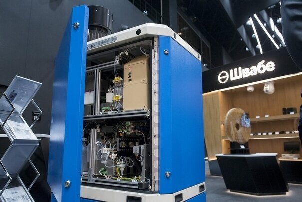 RussianPatrio17's tweet photo. State tests of devices for detecting toxins, bacteria and viruses, including the #COVID19 #coronavirus, took place at the #Shvabe holding of #Rostec State corporation. https://t.co/MnUdARt9SY