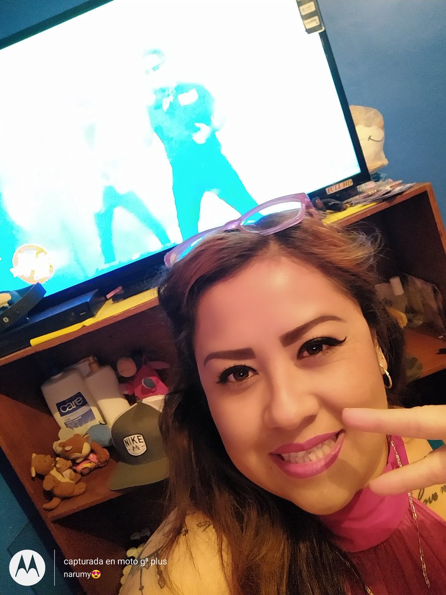 CruzMarible's tweet photo. #Desvelados #YoVeoDesvelados 
Saludos aquí desvelandonos viendo a una de mis bandas favoritas @inspector_ska QUE VIVA EL SKA MEXICANO CHINGADA MADRE https://t.co/plbFtf9LDT