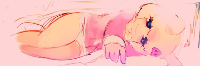 新ヘッダー用の朝起きたら横で彼女面して勝手に寝てるブタちゃんです 