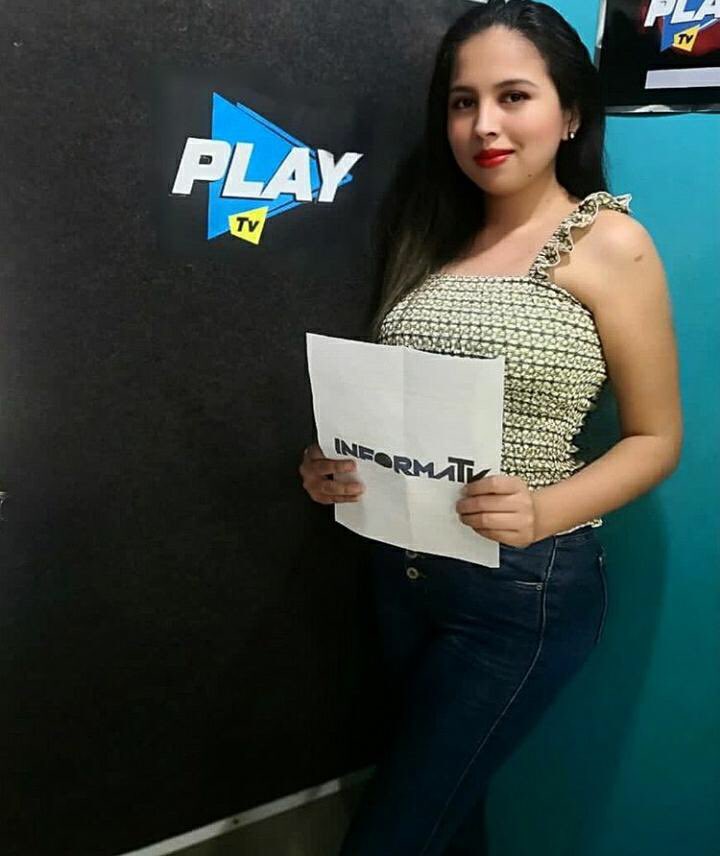 anycruzb's tweet photo. Terminando la jornada! 🎙📺
Pensamiento del día “No esperes que las cosas pasen, haz que las cosas pasen”❤️Buen fin de semana🙌🏻
-
#InformaTv #playtv #eloro #ecuador🇪🇨 https://t.co/6q5wGGFCtG