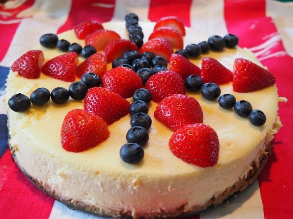Celebrating democracy with our American themed #vegan cheesecake.