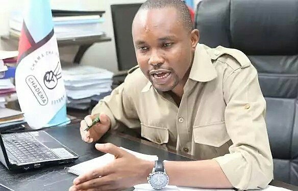 eastafricatv's tweet photo. #HABARI Katibu Mkuu wa Chama Cha Demokrasia na Maendeleo (CHADEMA) @jjmnyika amesema chama hicho hakijafanya uteuzi wa wabunge wa Viti Maalum, hivyo hakuna orodha kutoka @ChademaTz iliyopelekwa kwenye Tume ya Taifa ya Uchaguzi (NEC). https://t.co/oVmB7K086D