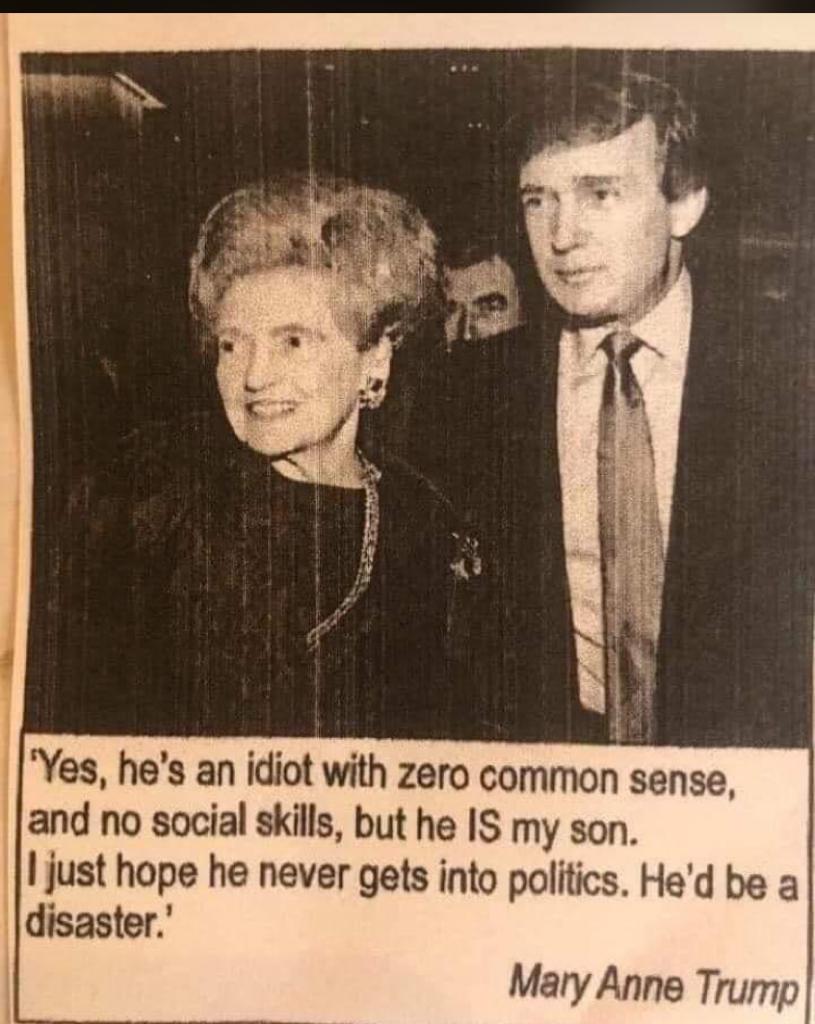 sharonrockxana's tweet photo. Who found this? #Trump #TrumpTantrum 😂😂🤣🤣🤣 https://t.co/NgvVcgVPb5