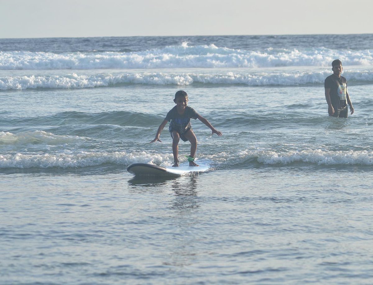 It’s good to see more kids getting into the art of surfing here in fuvahmulah. 
Future looks bright.

#grommets #startyoung #fannosurf #fuvahmulah
