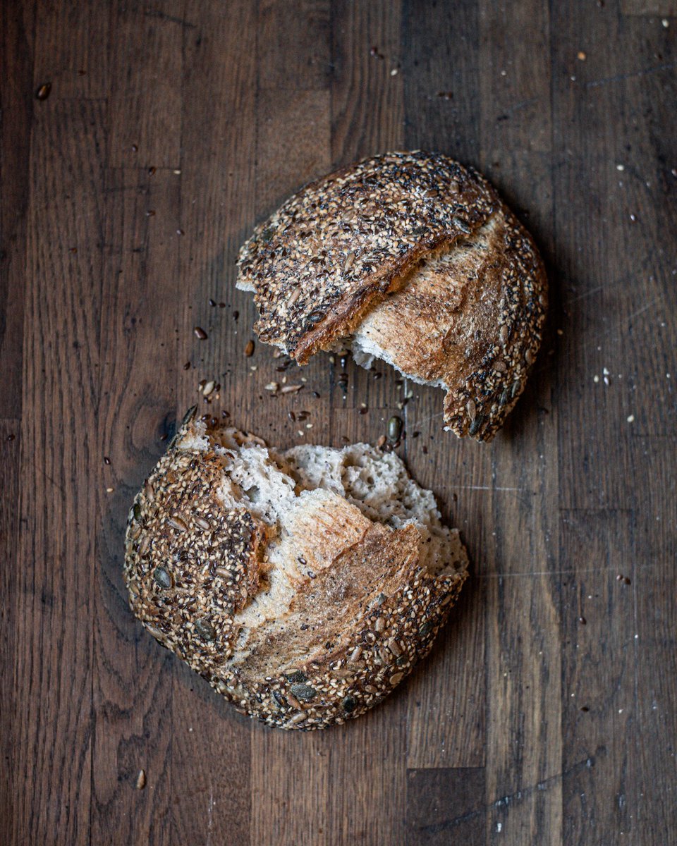 Hattonsrtw's tweet photo. Someone say fresh bread? Available Tuesday to Saturday at @Hattonsrtw  in the @ThePantiles #TunbridgeWells #kent #freshbread #shoplocal https://t.co/F9rEzd7Mgf