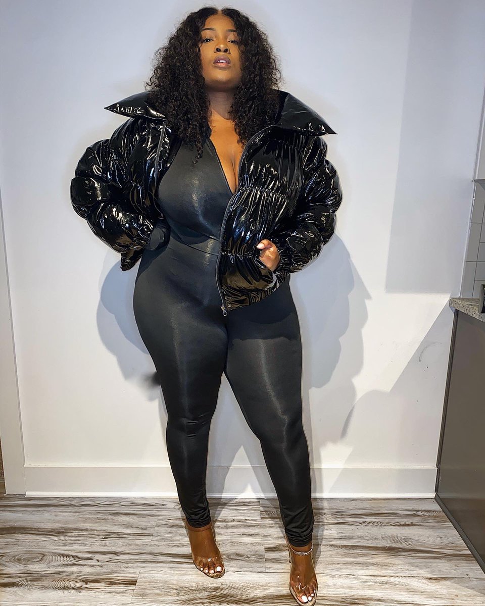 ShauntiSimmons's tweet photo. Elite 💎  
Shop https://t.co/GTToaeehwS 
#plussizefashion #plussize https://t.co/9TqjCxyq84