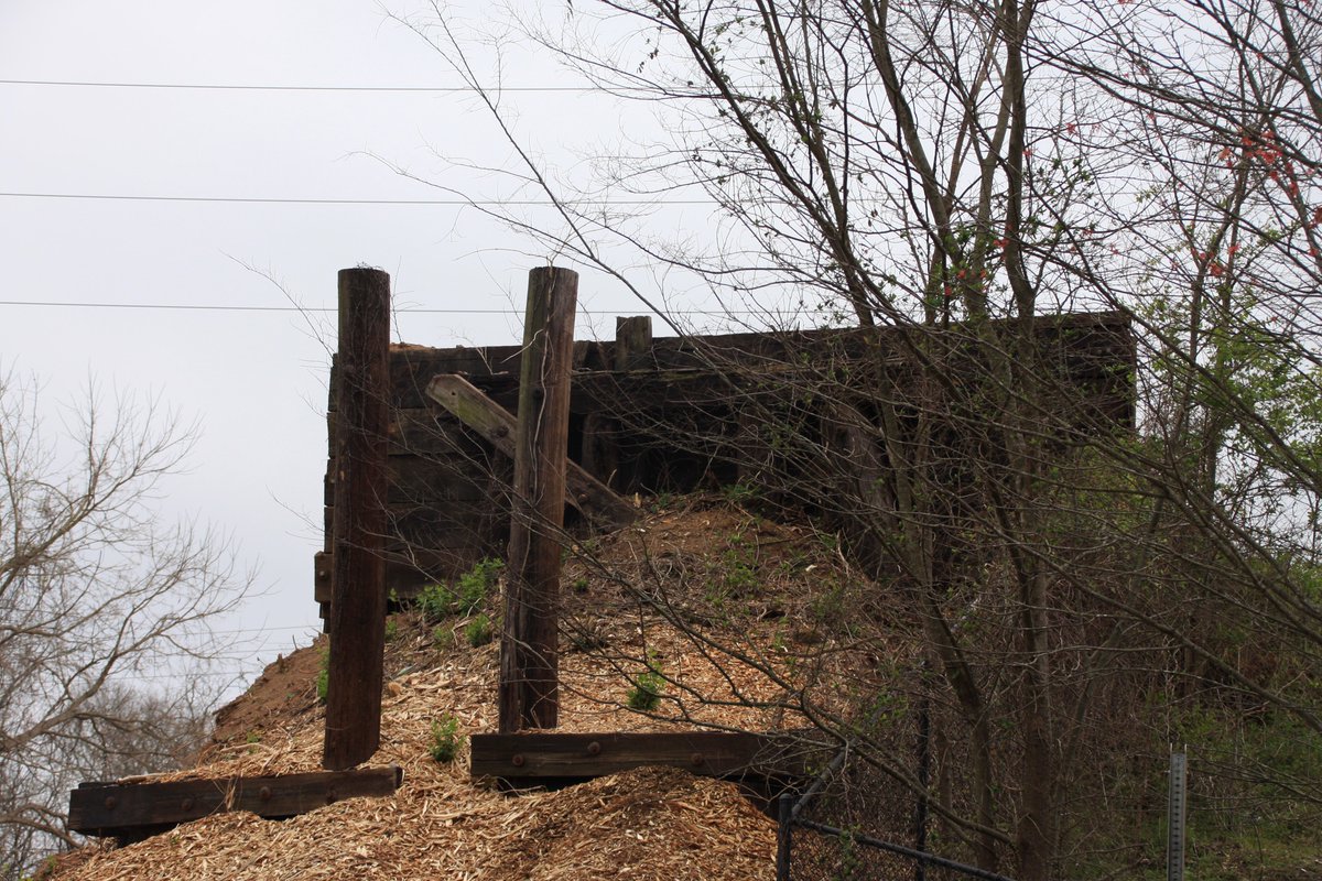 Welp, I'm reached the maximum amount of tweets you can thread together at once. Here is more of the severed end of the Murmur trestle, and I'll finish the thread after dinner. Do not doubt my thoroughness!