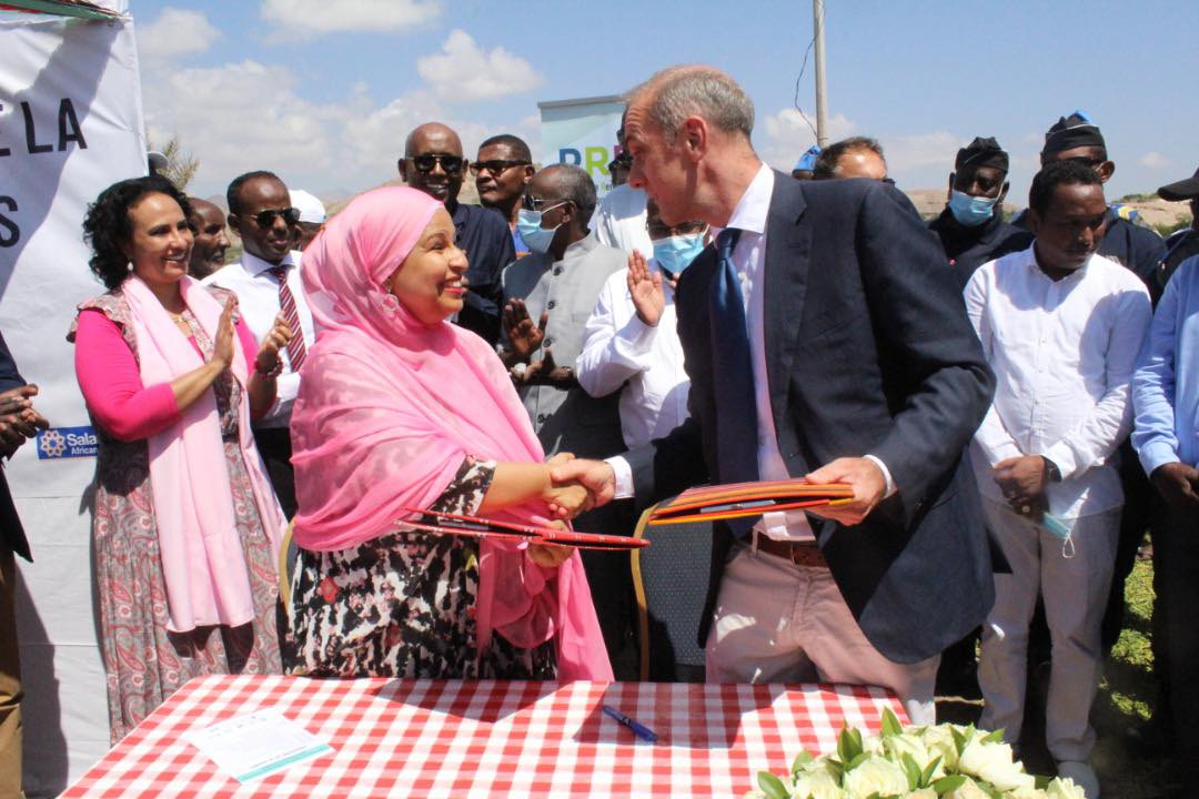 Direction_E_P's tweet photo. Ville Blanche,Tadjourah

Sous l'égide du @MEFIGouv, lancement  du Projet de Renforcement de Résilience Économique des Entreprises Vulnérables #PRREEV.

https://t.co/YhJB8vEiJt https://t.co/SjyrXOgJmW
