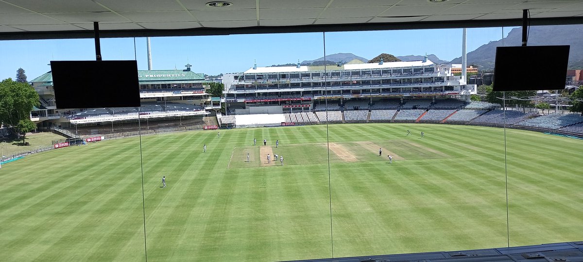 TimDaleLace's tweet photo. After good performances by G. Snyman, Shamsi and Petersen in Round 1, who are you most looking forward to seeing doing well in Round 2 of the #4DaySeries which starts tomorrow? 

#LIOvCOB #KNIvDOL #WARvTIT https://t.co/hOQJ9ZSqX2