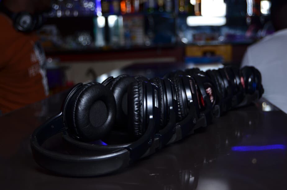 BeswerimM's tweet photo. Looking for a perfect silent disco headsets,look no further than my dm ,no matter the party we make it silent 0702056408 ⁦@laban256⁩ ⁦@Uncleken256⁩ ⁦@infamous_tweep⁩ ⁦@KemptenSafaris⁩ ⁦@JoelWakan⁩ https://t.co/6lsxcqWjFp