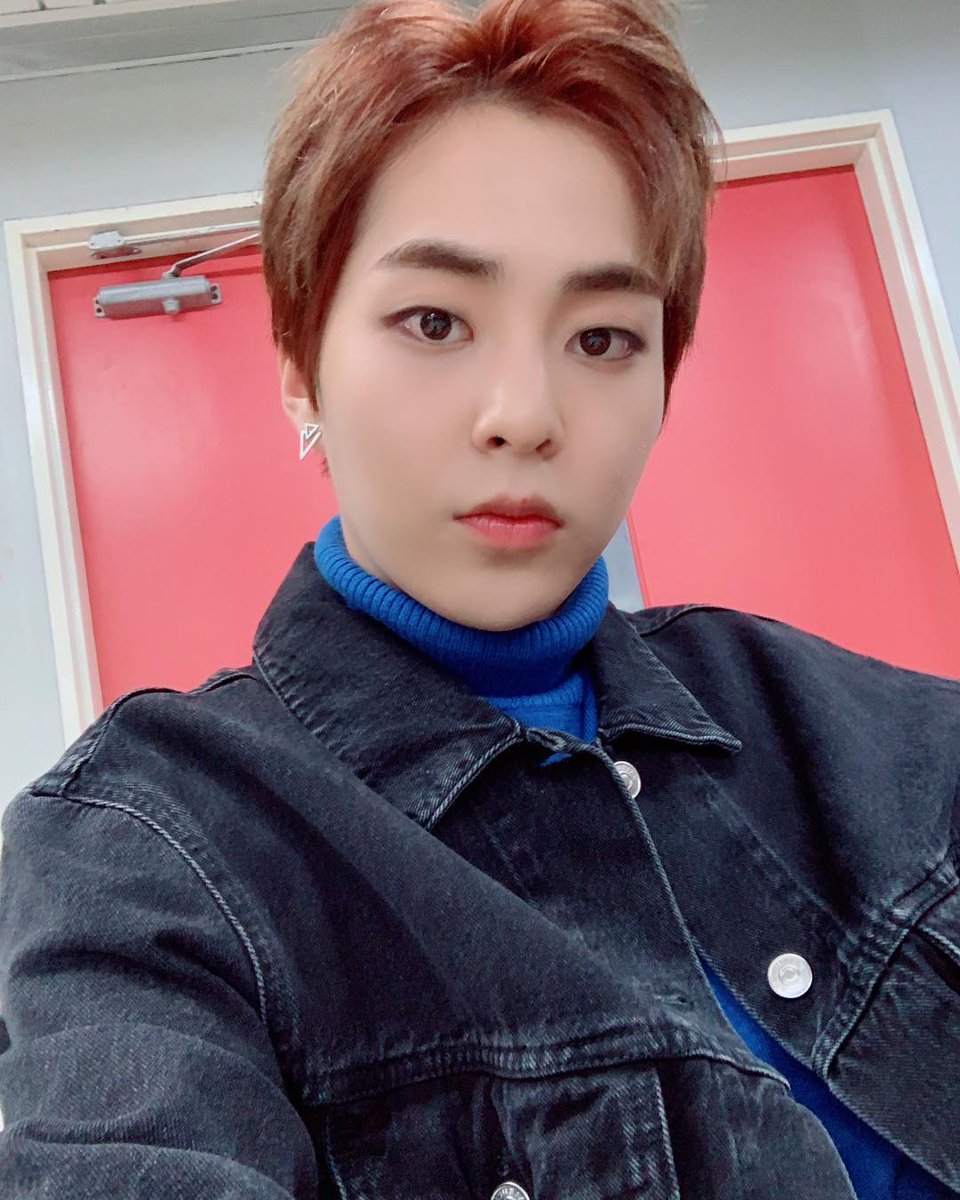 10202018우리를 비줘주는 별들이여~ 오늘 정말 눈부시게 아름다웄소!! @weareoneEXO  #XIUMIN  #시우민