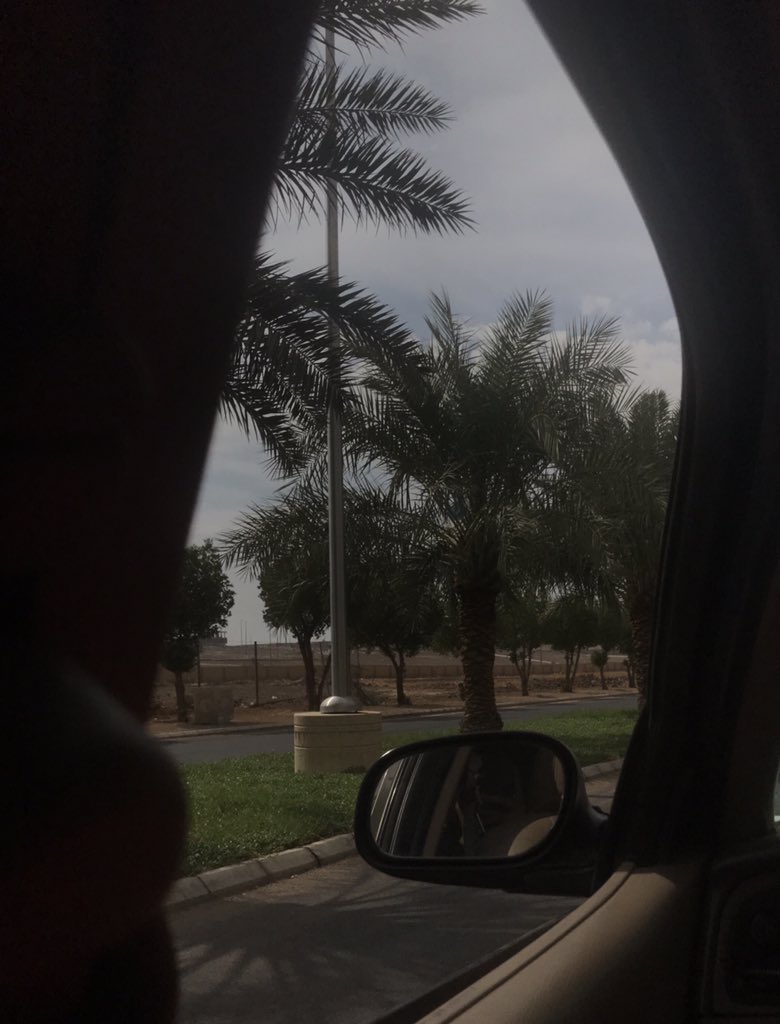 Lara41395349's tweet photo. يارب مطر يارب🥺🥺🤍 https://t.co/ZFTgyaLNus