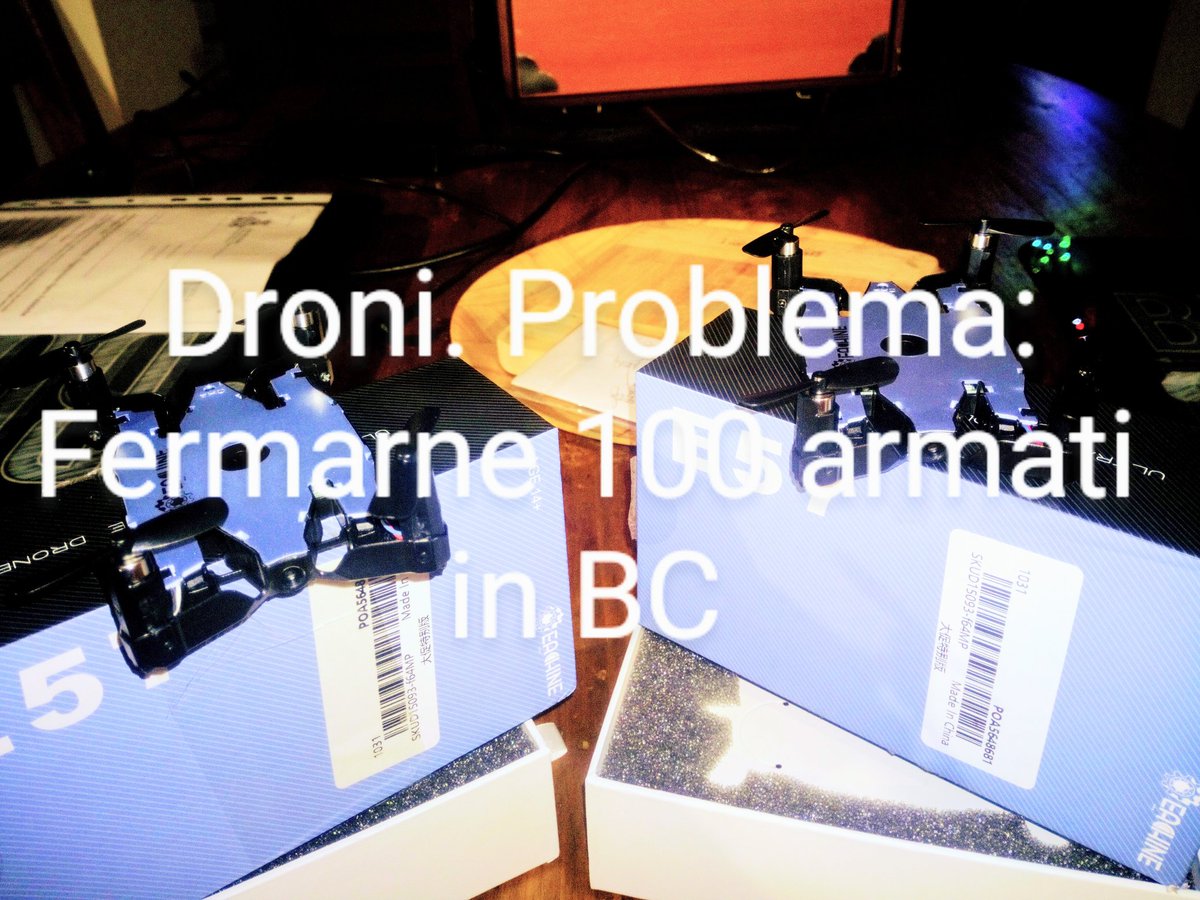 RisoamaroN's tweet photo. @Esercito Vostra foto mostra antiche tecnologie!
In mia foto 2 #droni in libera vendita con telecamera installata. Trasportano carico utile di g75.
Problema:scaglionati da diverse direzioni, in attacco, ne invio 100 armati in B.C, come fermarli senza danni popolazioni/territorio? https://t.co/9ckPr0HeVV