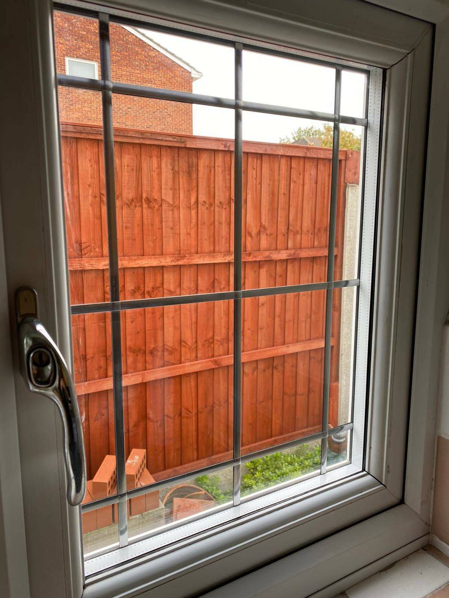 mistyglazing's tweet photo. Blown Double Glazing can easily be rectified by replacing the affected Blown Sealed Unit, We never replace the Frames at Misty Glaze® just the Glass ONLY!

#loughton #chigwell #buckhursthill #essex #Hertfordshire #London #chingford #Romford #blownwindows 

https://t.co/tZb6OMU8n8 https://t.co/N7d0jOLTPQ