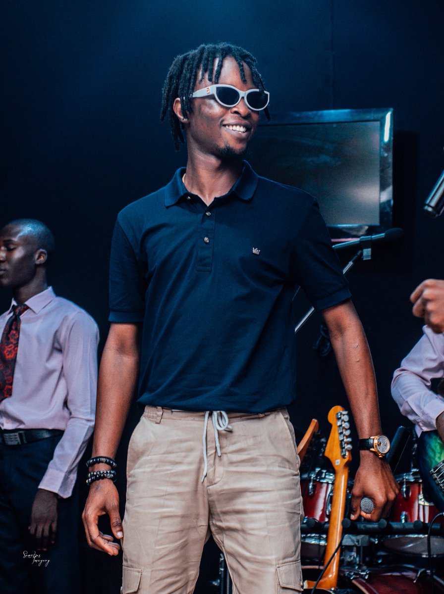 MostGentDawish's tweet photo. Of Lay Lay of Laycon!.
Congratulations and happy blissful birthday Amb @itsLaycon.
This is just the beginning of your greatness.
More wins awaits you bros.
Cheers #Depo @trikytee
#OzLay @ozo_chukwu @veeiye @nengiofficial @Thedorathybach @NeoAkpofure @RealKiddWaya https://t.co/LY3sKZOUy6