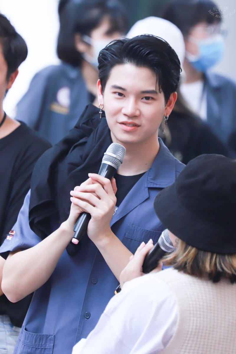 JustAnotherBoyz's tweet photo. ภาพไม่คมชัด แต่รักอ่ะ โคตรชัดเลยรู้ป่าววว

#yinyin_anw 
#SWUOPH2020
#TheAmazingSWULand https://t.co/W36JlYq87j