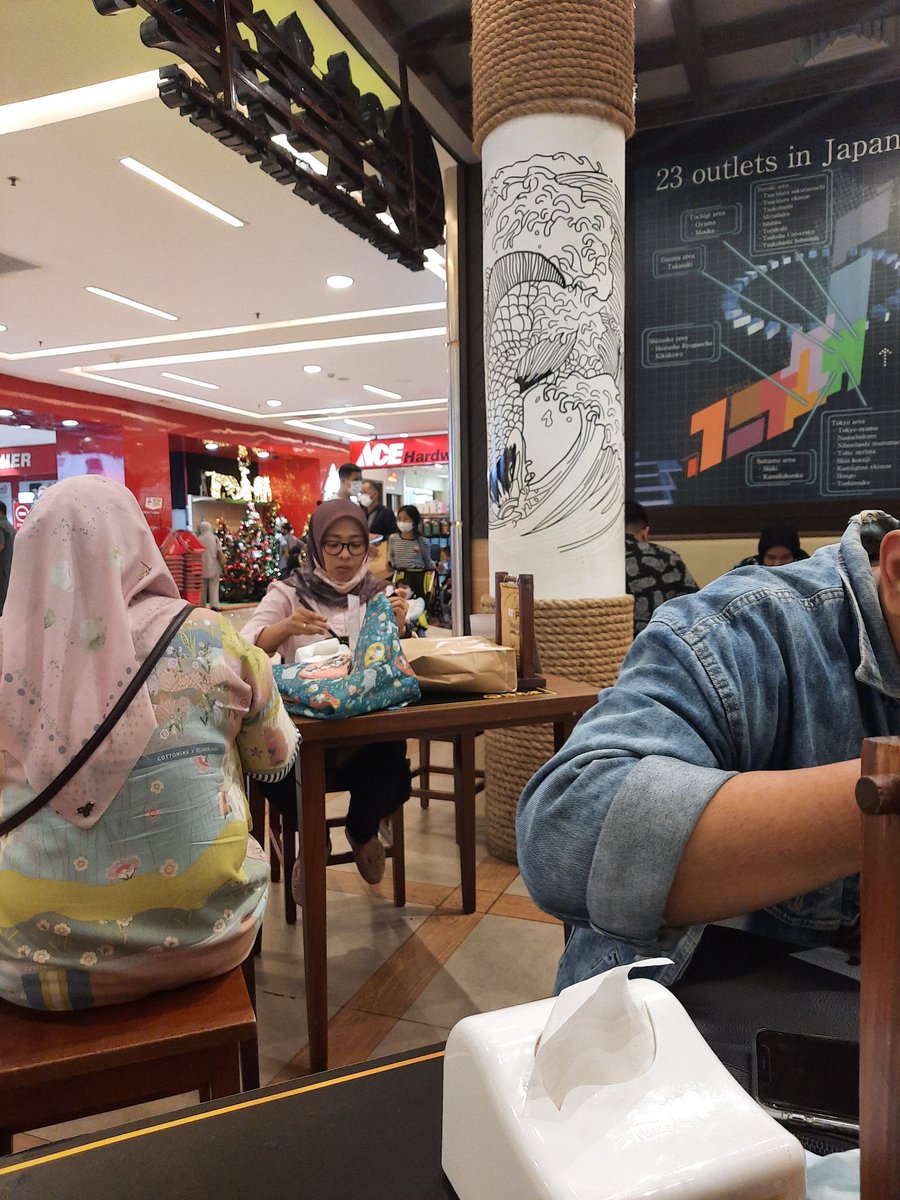 Im_blackside's tweet photo. Udah pindah lagi aja anjir 🤣 https://t.co/LYtutRVi4s