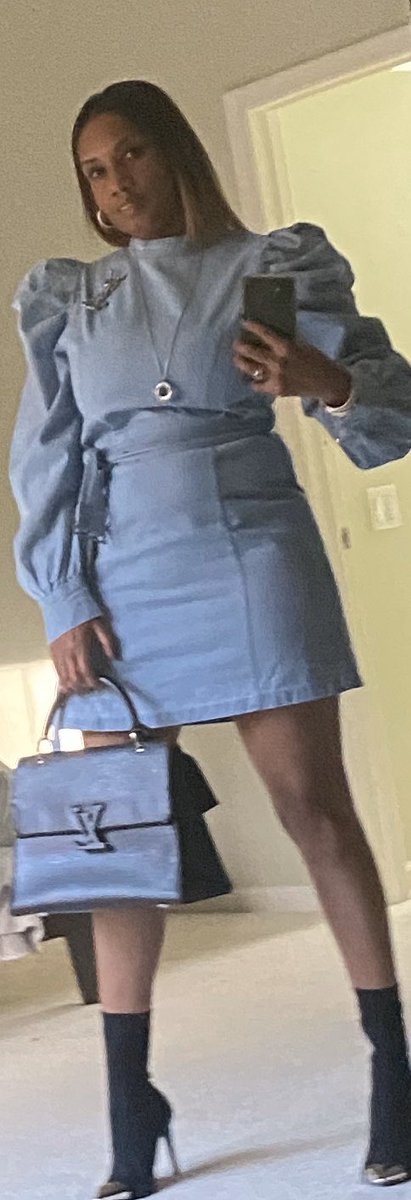 meme603's tweet photo. Feeling a little Blue 💙#BidenHarris2020 https://t.co/r9CoTkFqET