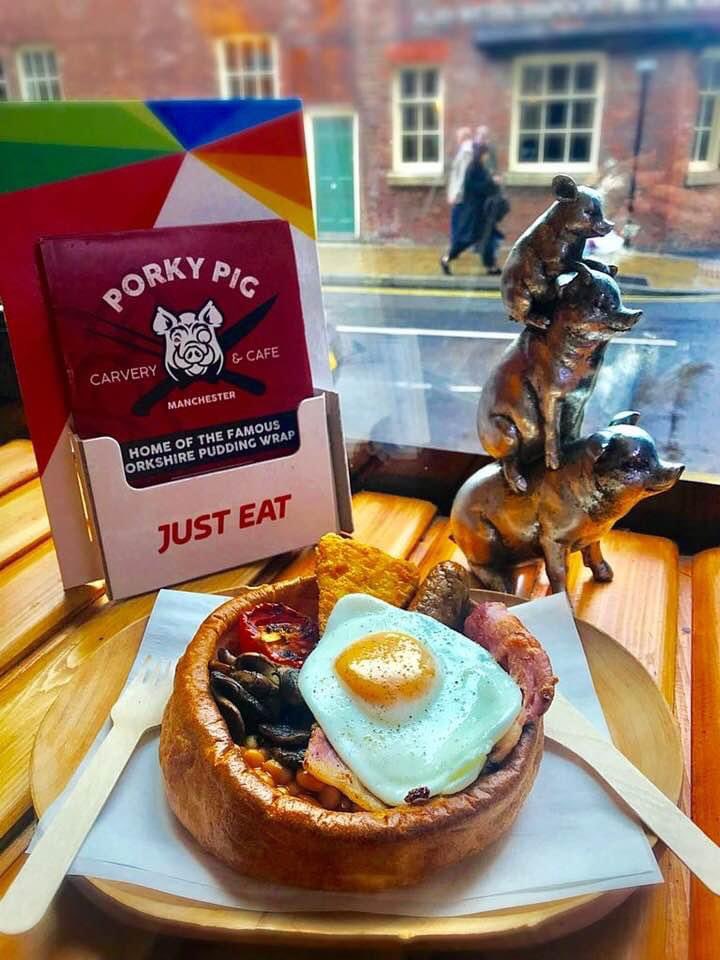 PORKYS BREAKFAST FOR HOME DELIVERIES PLEASE CALL US ON 01613251800 TODAY WILL BE BUSY SO IF YOU WANT TO BOOK YOUR SUNDAY YORKSHIRE ROAST PLEASE RING EARLY WE HAVE 3 DRIVERS ON TODAY COVERING LOTS OF AREAS !!!!!!!BUT YOU MUST BOOK EARLY PLEASE !!!!!!!!PLEASE SHARE 🐷❤️🐷❤️