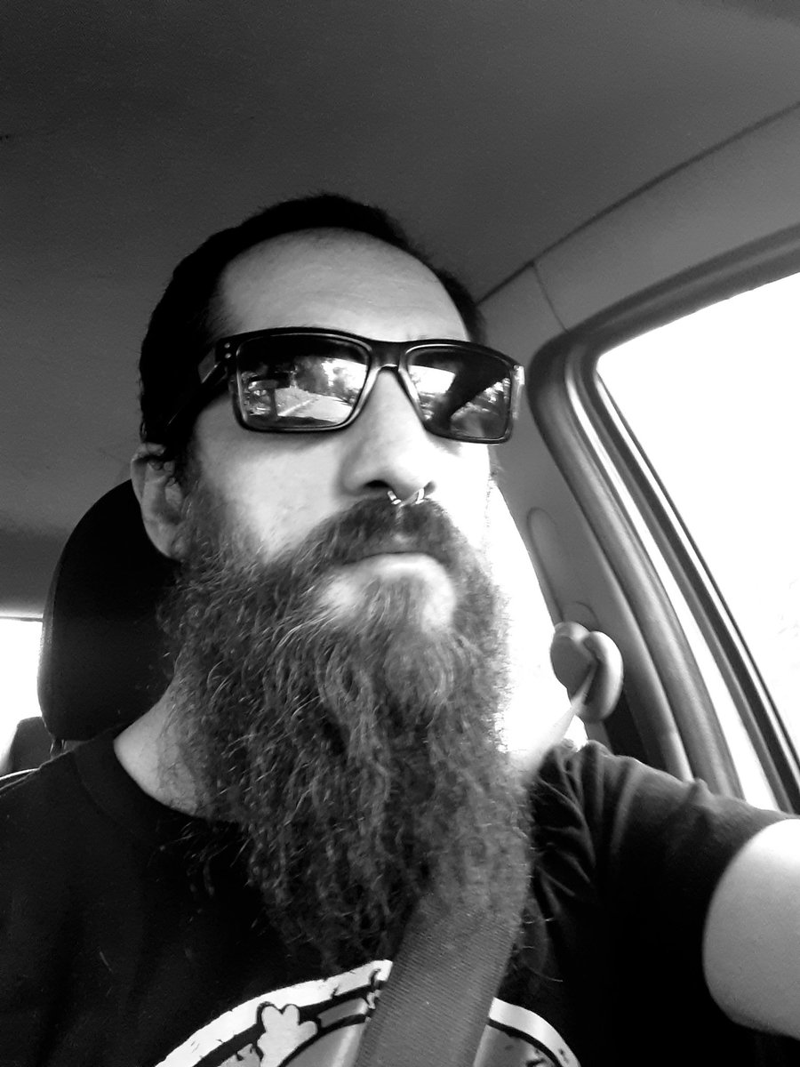 andy_dino's tweet photo. Cita con una foto tuya en B&amp;W https://t.co/lZ3iNmmj36