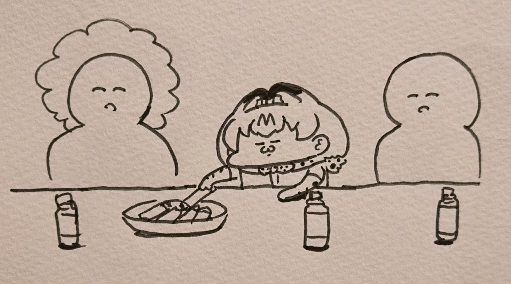 お菓子(ルマンド・ホワイトロリータ・ルーベラ)が目当てでPTA会議に潜入しているちーばるちゃん 