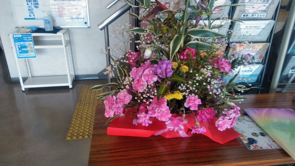 yNTlF2Y49X6QU3L's tweet image. #ボイトレ
初めてボイトレのレッスンを受けてきました。姿勢を良く、呼吸を深く、言葉を一音一音はっきりと、なるべく地声でという指導を受けました。