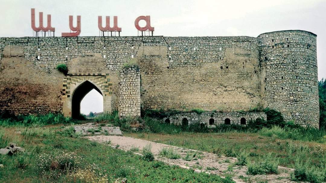 ShumshadABD's tweet photo. #shusha #backtohome
#wearebackhome
https://t.co/iQ9KKAxAJk
#Congratulations 
#KarabakhisAzerbaijan #Karabakh 
#StopArmenianAggression 
#dagliqqarabag https://t.co/zh5rbp5AlD