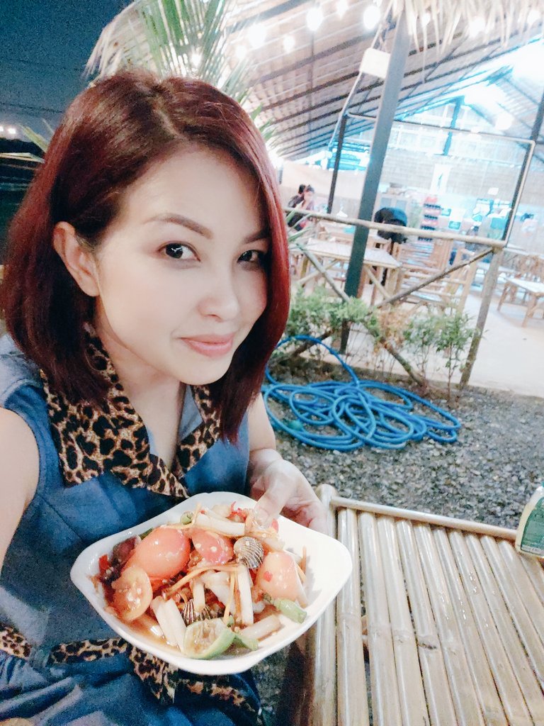 PlezaPatalon's tweet photo. คนชอบกิน เช็คอินน์ไปทุกที่😋 https://t.co/luJXBOZP9w